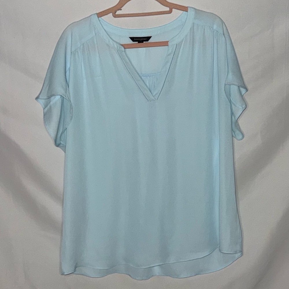 Banana Republic Light Blue Flutter Cap Sleeve V-Neck Blouse Size XL EUC